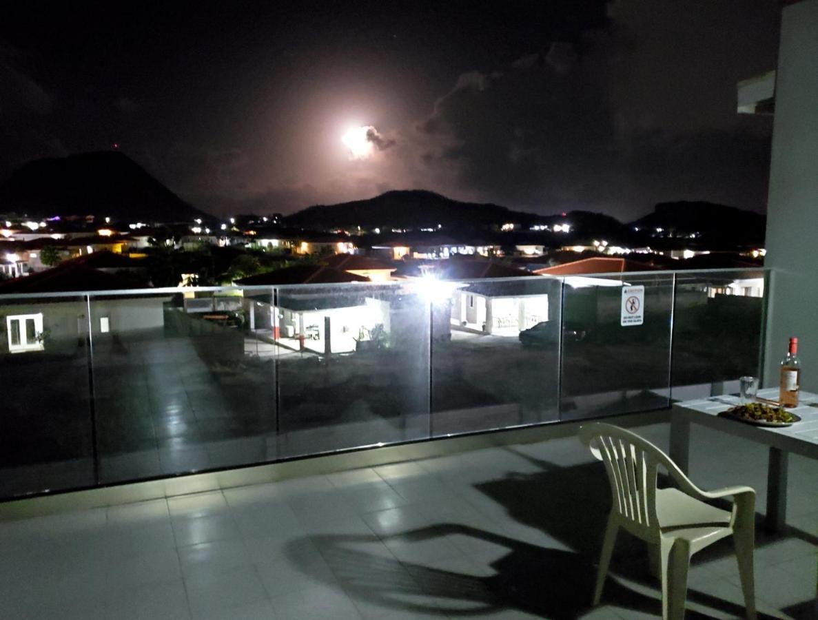 Aruba Vacation House - Cozy And Modern! オラニエスタッド エクステリア 写真